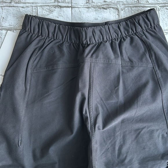 Lululemon Light Cargo Pant - Picture 5 of 8